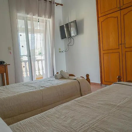 Aris Seaside Issos Beach Apartment Agios Georgios  Exterior photo